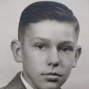 Meet your Posher, Dathan